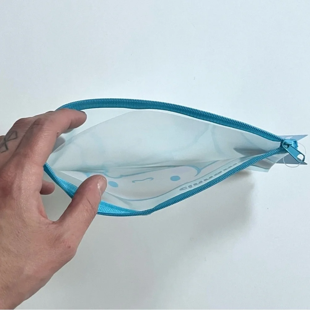 🆕 🎉 set of 2 clear zipper Sanrio pouches featuring Cinnamoroll & Bad Badtz-Maru